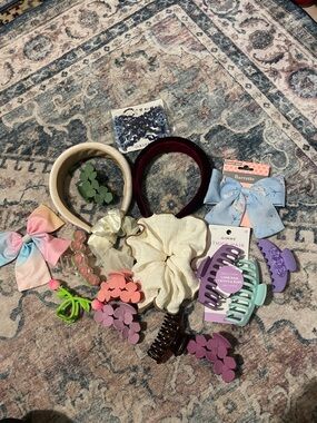 Assorted Women's Hair Accessories Set - Pastel Blue, Cream, Pink, Purple